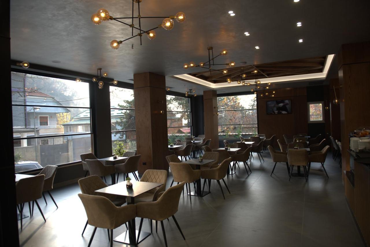 Hotel Monopol Peshkopi Hotell 4*